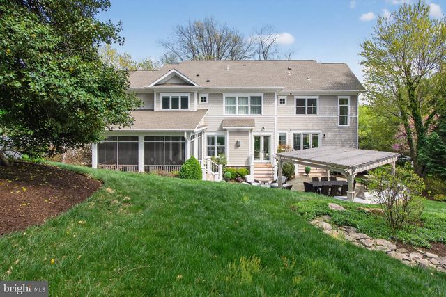 1420 KURTZ RD, Mclean, VA 22101