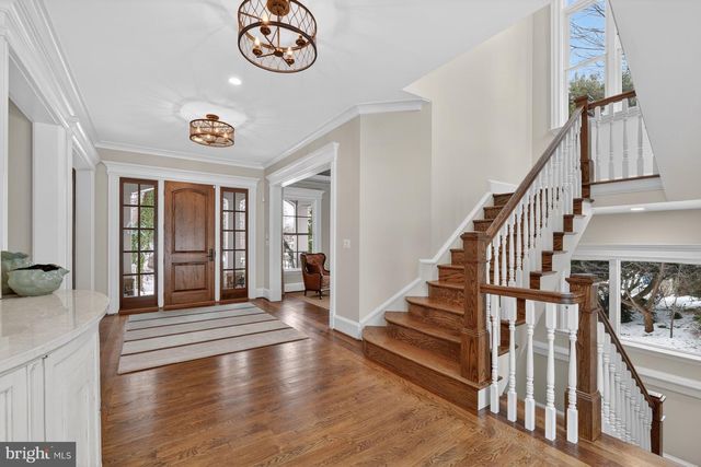 1420 KURTZ RD, Mclean, VA 22101