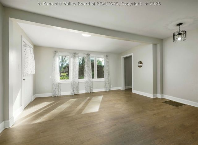 11546 Coal River Road, St Albans, WV 25177