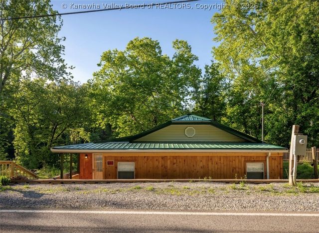 11546 Coal River Road, St Albans, WV 25177