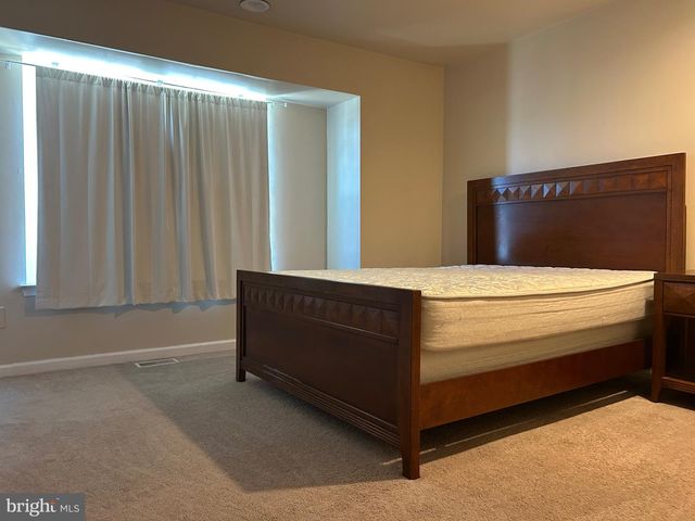 902 FITCH CT, Sewell, NJ 08080