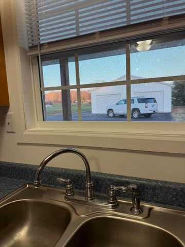 257 Johnny Bernard Lp, Russell Springs, KY 42642