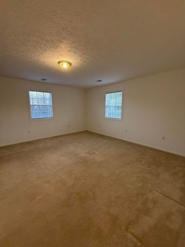 257 Johnny Bernard Lp, Russell Springs, KY 42642