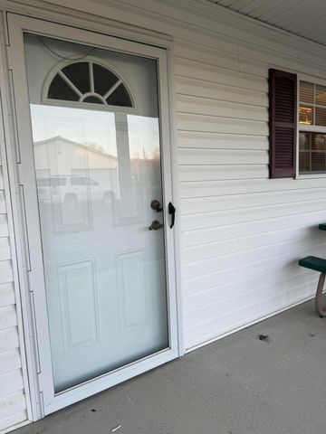 257 Johnny Bernard Lp, Russell Springs, KY 42642