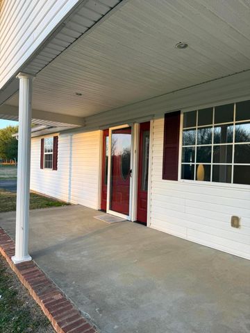 257 Johnny Bernard Lp, Russell Springs, KY 42642