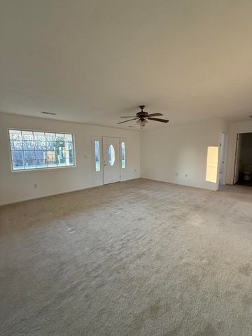 257 Johnny Bernard Lp, Russell Springs, KY 42642