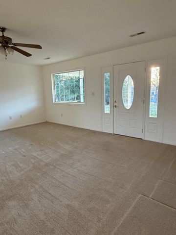 257 Johnny Bernard Lp, Russell Springs, KY 42642