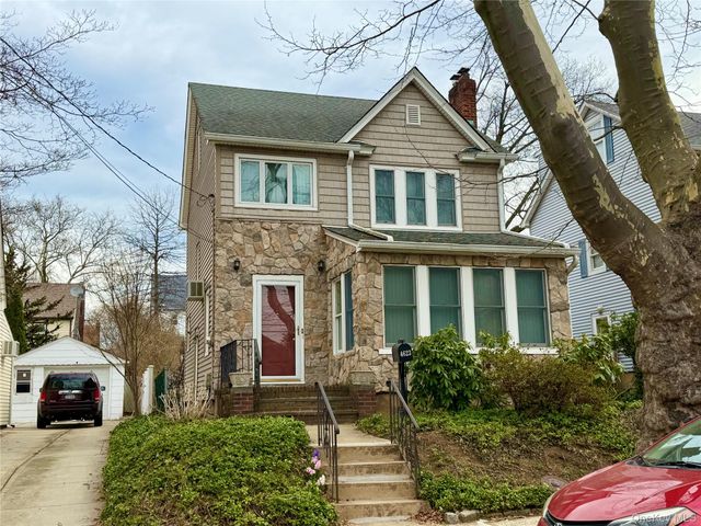 4623 Arcadia Lane, Great Neck, NY 11020