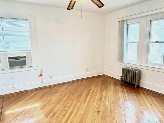 4623 Arcadia Lane, Great Neck, NY 11020