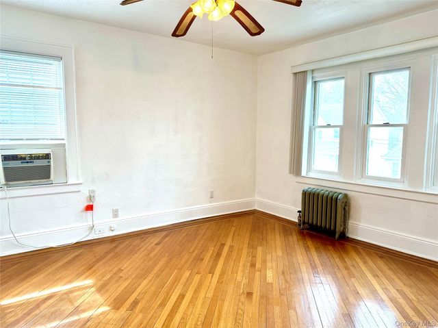 4623 Arcadia Lane, Great Neck, NY 11020