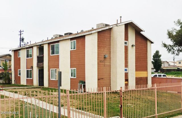1320 Flower Street, Bakersfield, CA 93305
