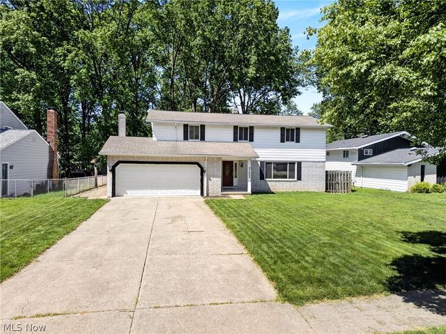 27864 Edgepark Boulevard, North Olmsted, OH 44070