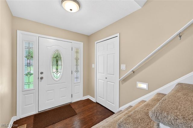 27864 Edgepark Boulevard, North Olmsted, OH 44070