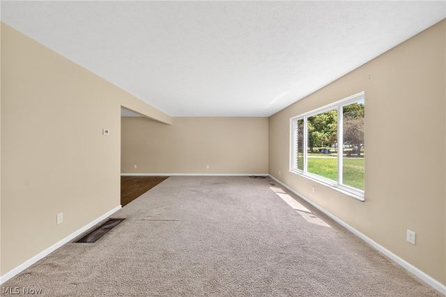 27864 Edgepark Boulevard, North Olmsted, OH 44070