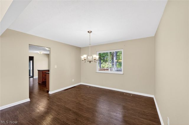 27864 Edgepark Boulevard, North Olmsted, OH 44070