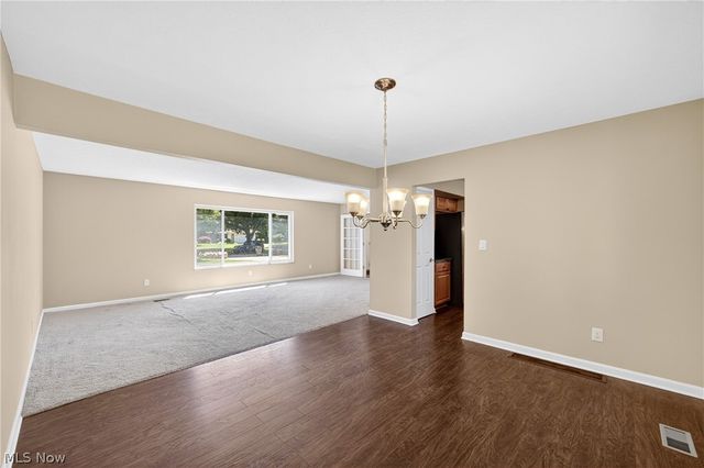 27864 Edgepark Boulevard, North Olmsted, OH 44070