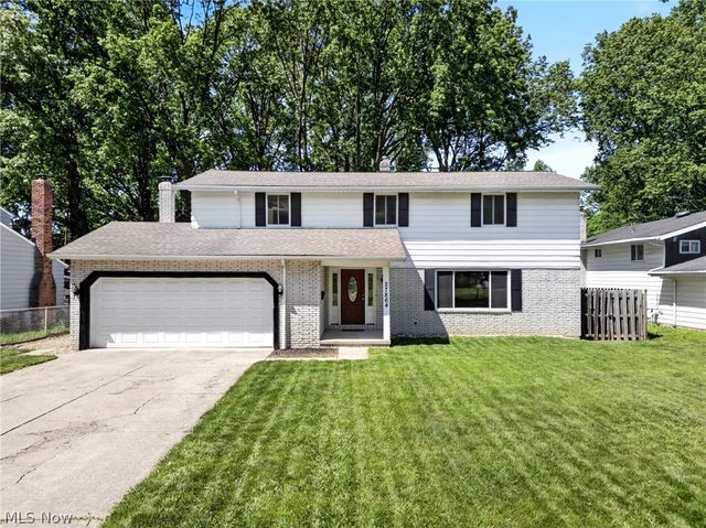 27864 Edgepark Boulevard, North Olmsted, OH 44070
