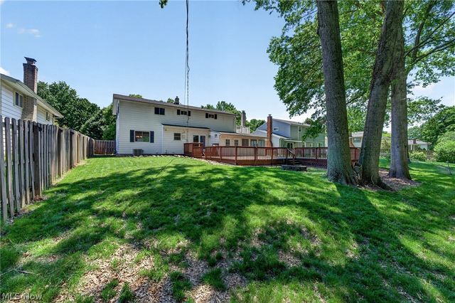27864 Edgepark Boulevard, North Olmsted, OH 44070