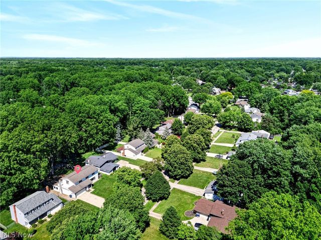 27864 Edgepark Boulevard, North Olmsted, OH 44070