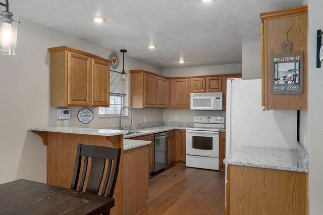 341 S Bernier Avenue, Springfield, MO 65802