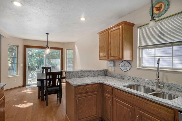 341 S Bernier Avenue, Springfield, MO 65802