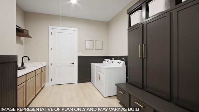 216 Gonsoulin Lane, Pinehurst, TX 77362