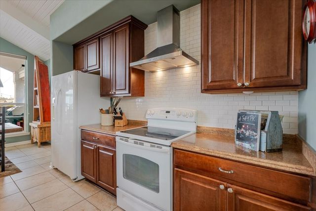 1002 Cedar Drive, Possum Kingdom Lake, TX 76449