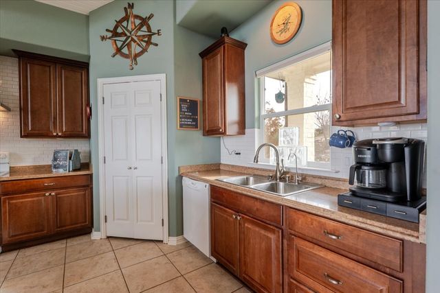 1002 Cedar Drive, Possum Kingdom Lake, TX 76449