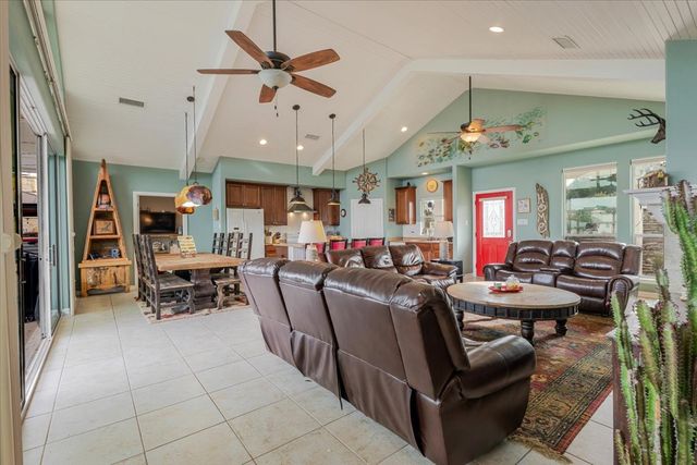 1002 Cedar Drive, Possum Kingdom Lake, TX 76449