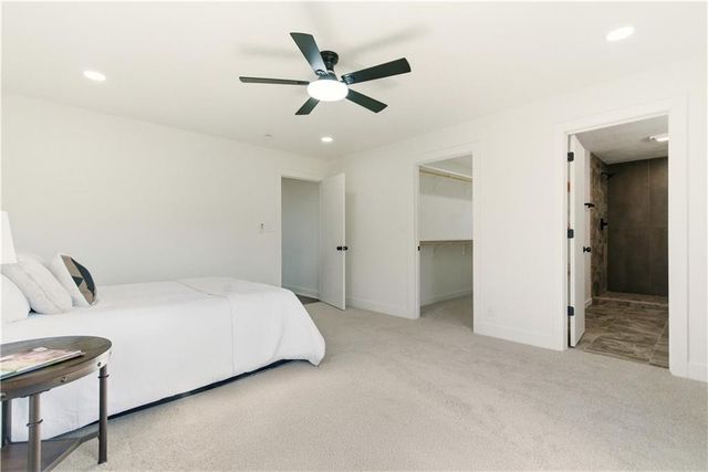 18450 246th Street, Tonganoxie, KS 66086