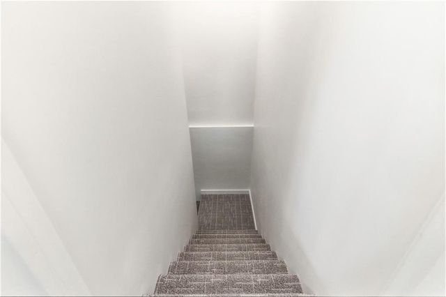 18450 246th Street, Tonganoxie, KS 66086