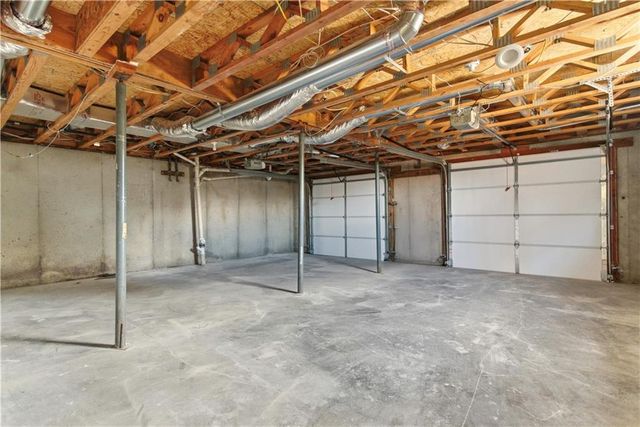 18450 246th Street, Tonganoxie, KS 66086