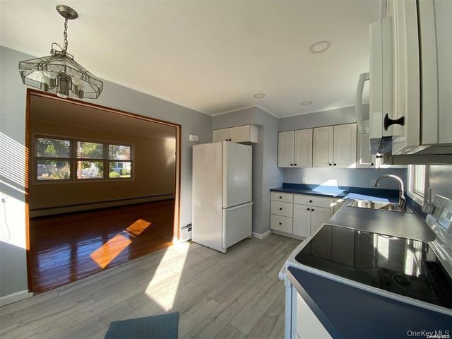 52 Grand Place A, East Northport, NY 11731