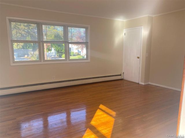 52 Grand Place A, East Northport, NY 11731