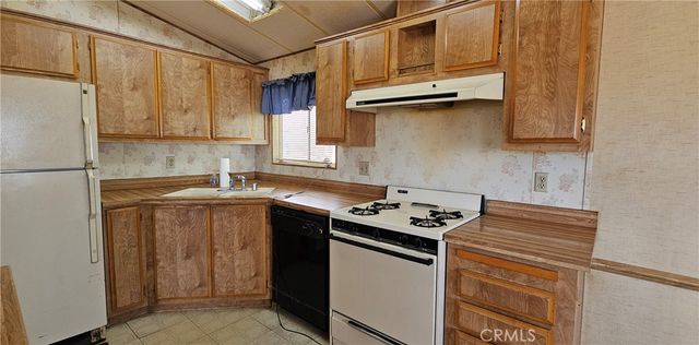 1760 Valleyview, 29 Palms, CA 92277