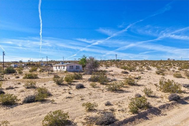 1760 Valleyview, 29 Palms, CA 92277
