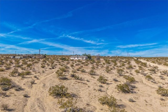 1760 Valleyview, 29 Palms, CA 92277