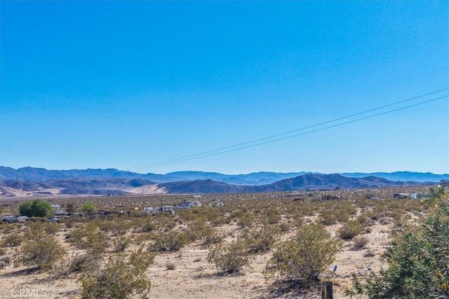 1760 Valleyview, 29 Palms, CA 92277