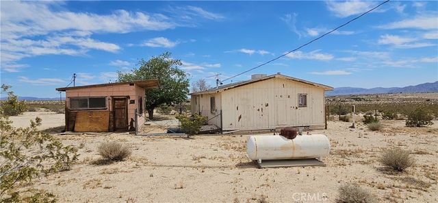 1760 Valleyview, 29 Palms, CA 92277