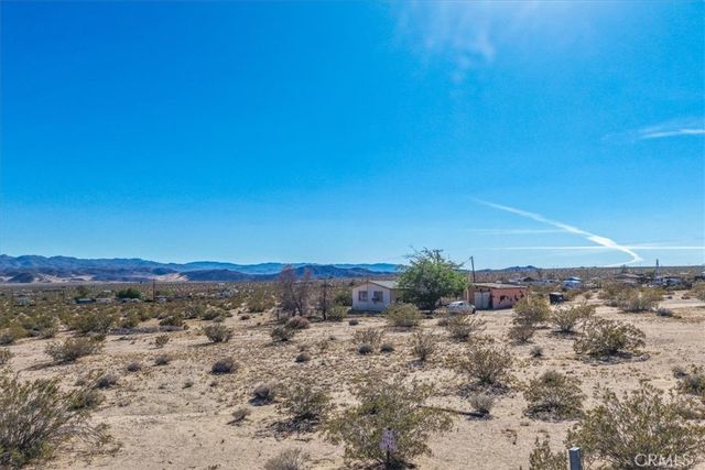 1760 Valleyview, 29 Palms, CA 92277