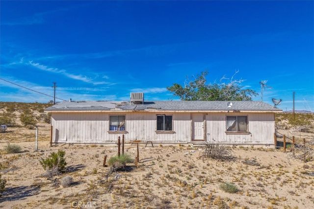 1760 Valleyview, 29 Palms, CA 92277