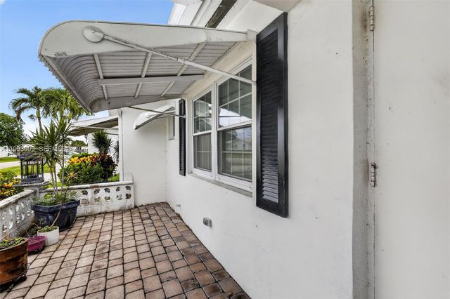 1104 Ocean Avenue, Boynton Beach, FL 33426