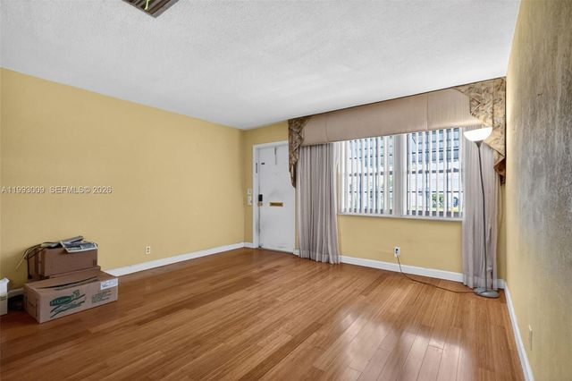 1104 Ocean Avenue, Boynton Beach, FL 33426