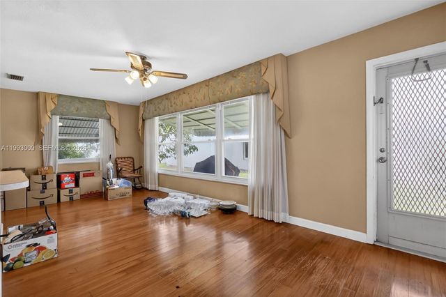 1104 Ocean Avenue, Boynton Beach, FL 33426