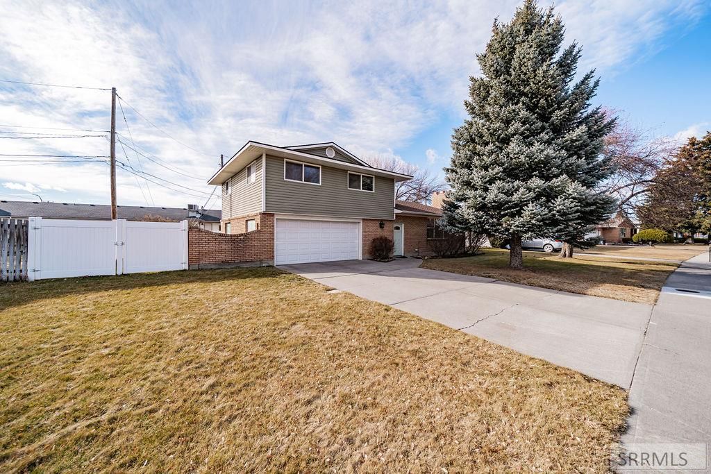 165 Carol Avenue, Idaho Falls, ID 83401