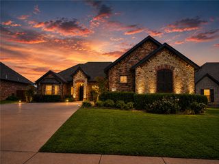 2803 SW Hazelnut Avenue, Bentonville, AR 72713