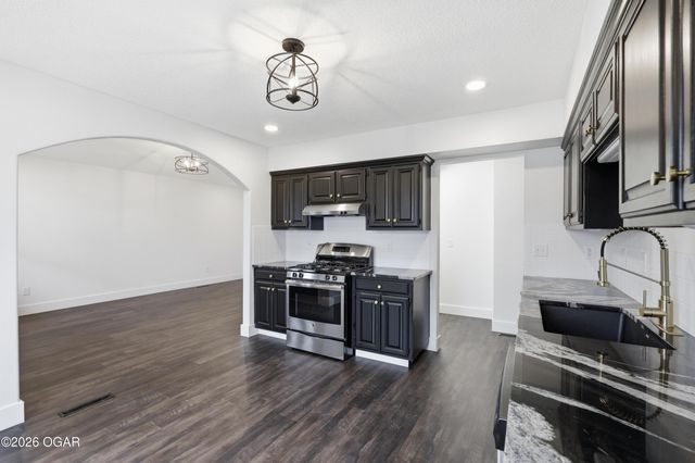 3030 W 16th Street, Joplin, MO 64801