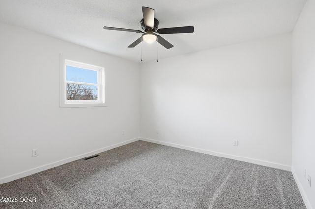 3030 W 16th Street, Joplin, MO 64801