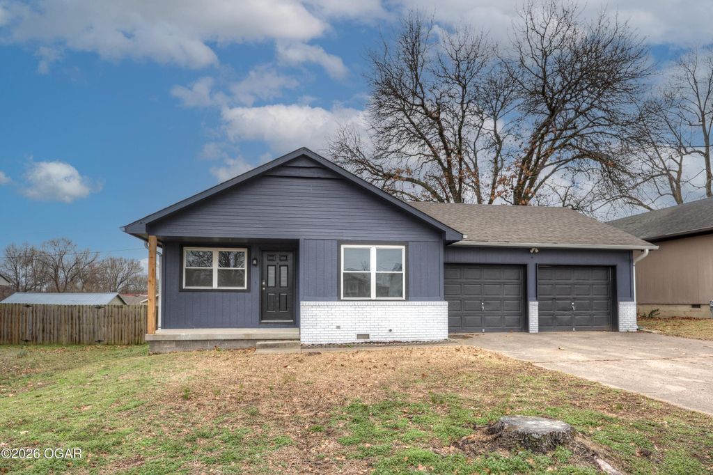 3030 W 16th Street, Joplin, MO 64801