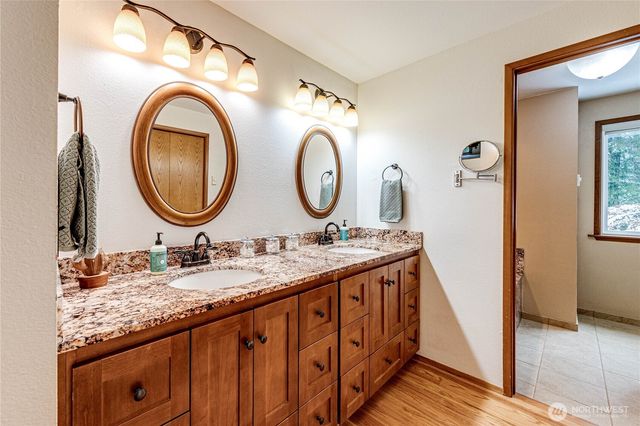 22621 95th Avenue SE, Woodinville, WA 98077